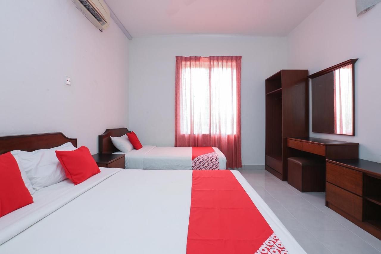 Oyo 8966 Dee Wana Resort 1 Pasir Puteh Eksteriør bilde
