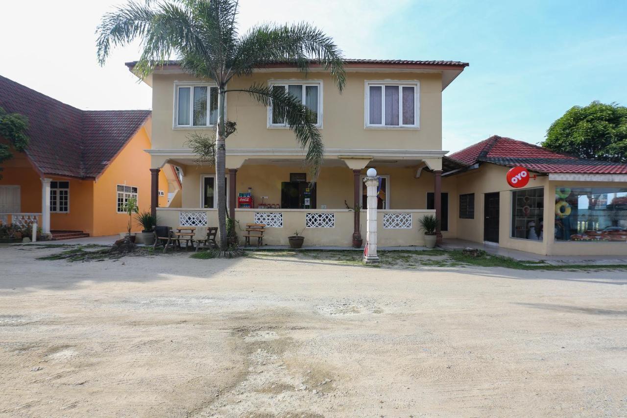 Oyo 8966 Dee Wana Resort 1 Pasir Puteh Eksteriør bilde